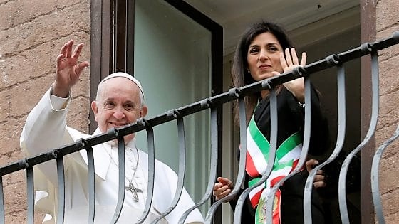 Monnezza e disagi, anche il Papa punta dito su problemi di Roma