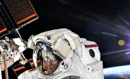 Passeggiata spaziale per rimpiazzare delle batterie sulla ISS