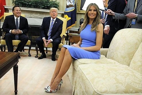 Compleanno Melania, foto celebrativa Casa Bianca diventa virale