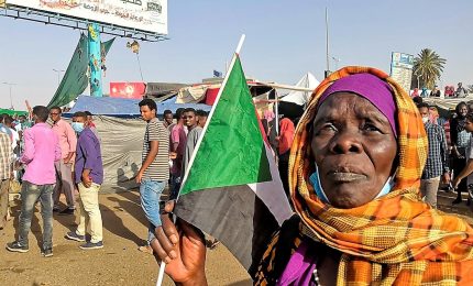 Sudan nel caos, manifestazione contro presidente Omar al Bashir