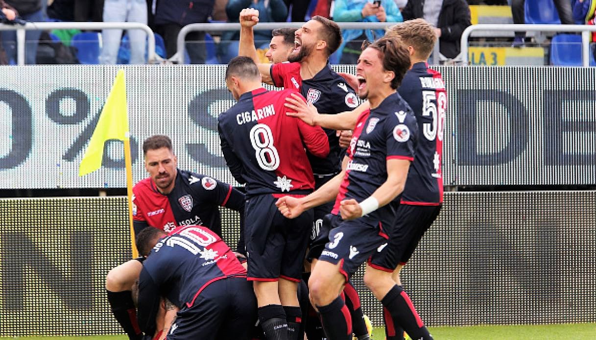 Cagliari-Crotone 4-2, giostra del gol alla Sardegna Arena