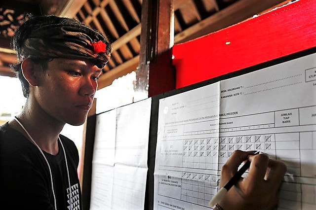 Indonesia, oltre 270 scrutinatori morti per stanchezza