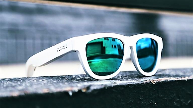 occhiali a conduzione ossea