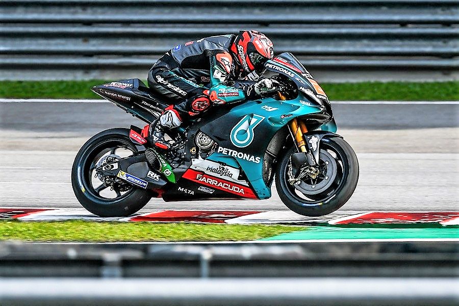 Quartararo vola in libere, Rossi cade