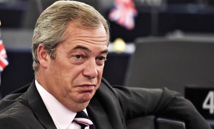 Boom di Farage nei sondaggi, panico a Londra e Bruxelles