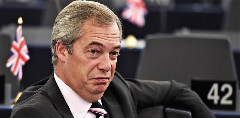 Boom di Farage nei sondaggi, panico a Londra e Bruxelles