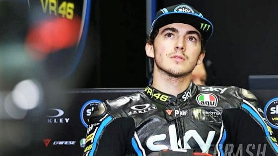 Bagnaia vola nelle seconde libere, male Rossi