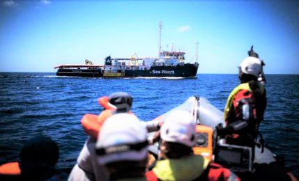 Viminale autorizza lo sbarco di dieci persone da Sea Watch