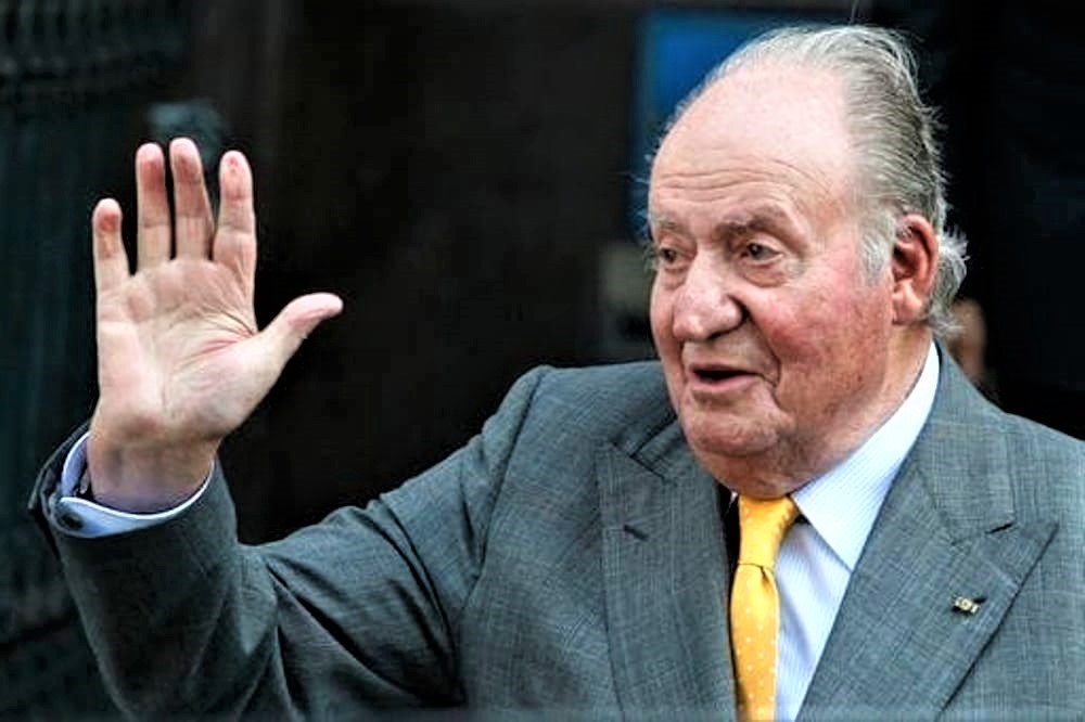 L’ex re Juan Carlos si ritira a vita privata