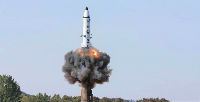 Kim si risveglia, Nordcorea lancia due missili a corto raggio sul Mar del Giappone