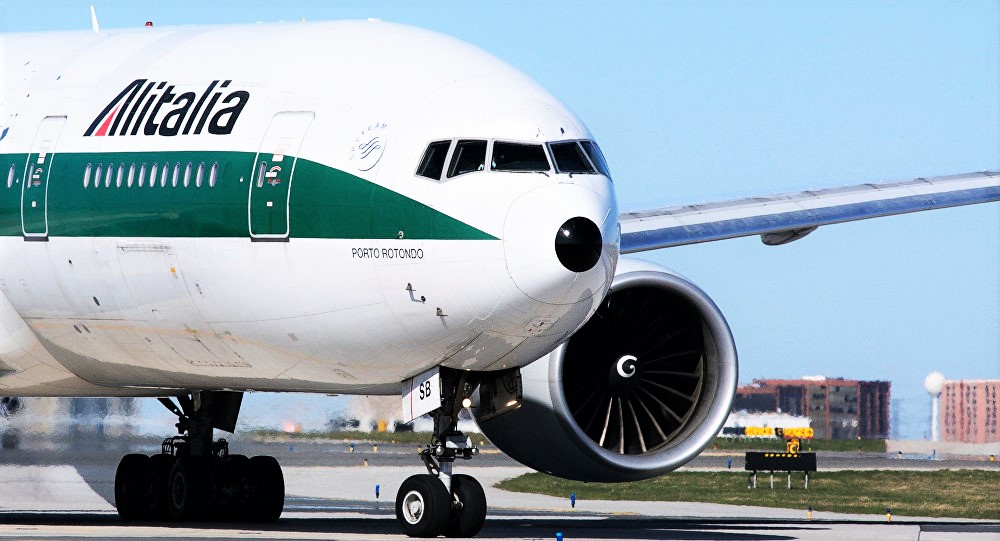 Alitalia, prenotabili voli speciali per rimpatrio connazionali