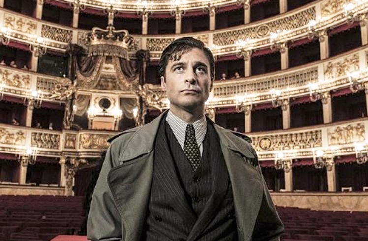 Teatro San Carlo diventa set per “Il commissario Ricciardi”