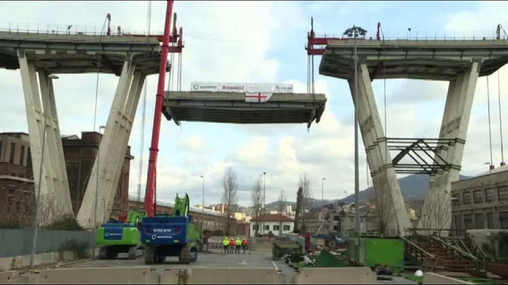 Il video inedito del momento del crollo di Ponte Morandi