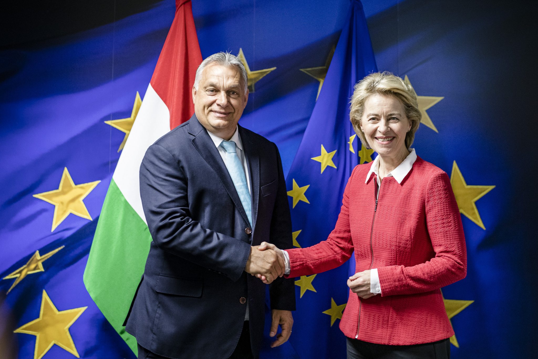 Orban da Von der Leyen per “una Commissione Ue diversa”. La presidente da Conte