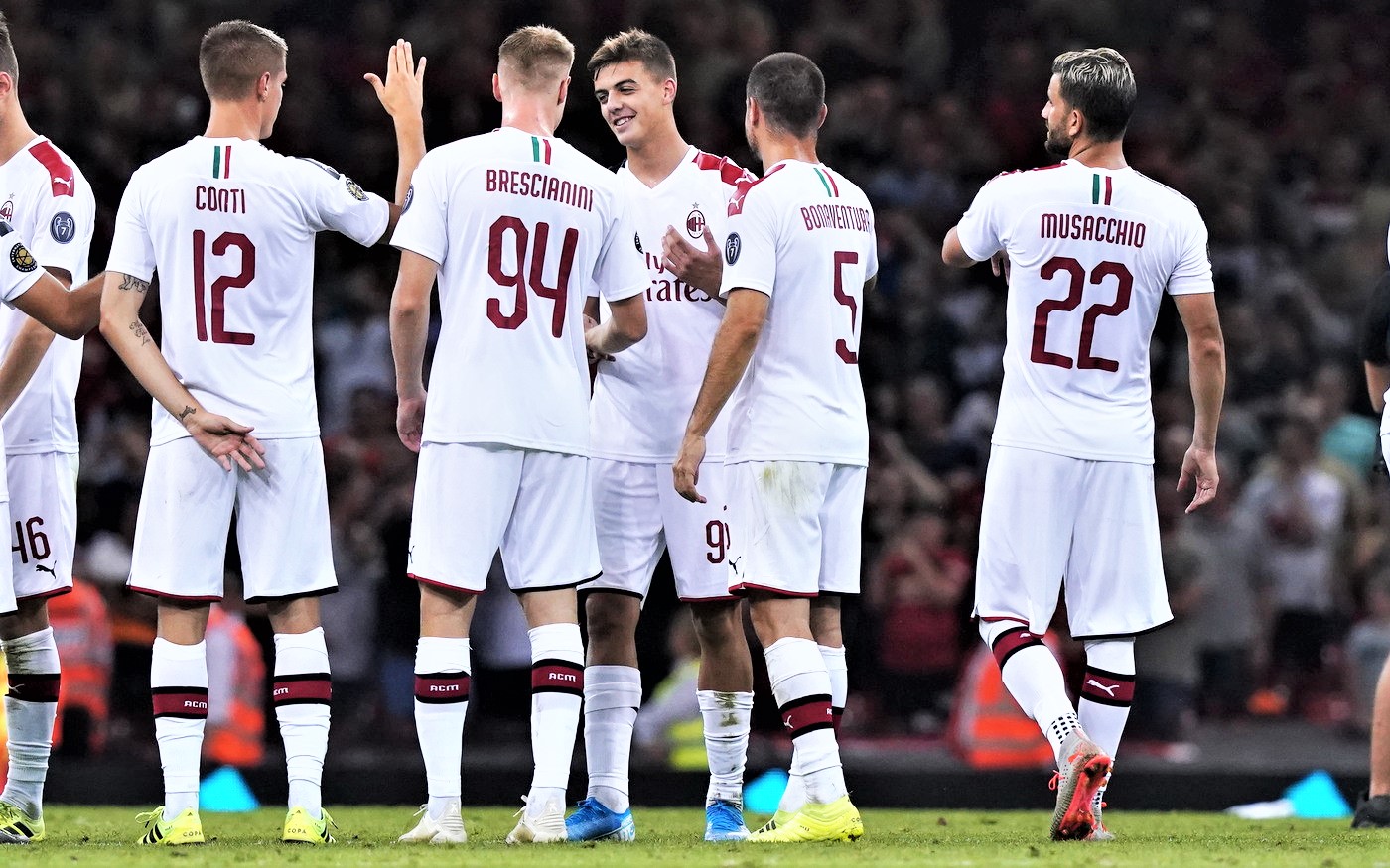 Milan piace ma United vince ai rigori, Suso si conferma