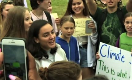 Clima, Greta Thunberg sfida Trump davanti alla Casa Bianca