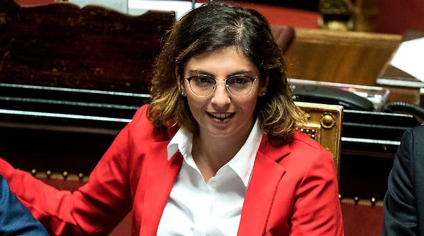 Conte vuole i sottosegretari, ma possibile rinvio. Malumori nel M5s