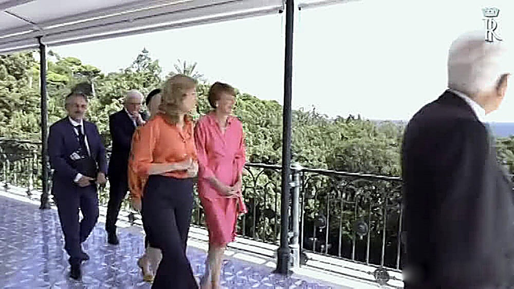 Mattarella riceve Steinmeier a Villa Rosebery a Napoli