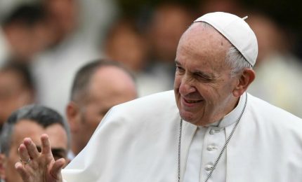 Il Papa chiede alle big tech responsabilità su fake news: "In pericolo le istituzioni"