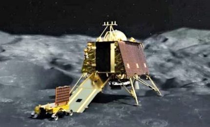 Luna, perso il contatto con il lander indiano