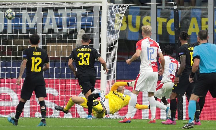 Champions: Barella salva brutta Inter, solo pari con Slavia