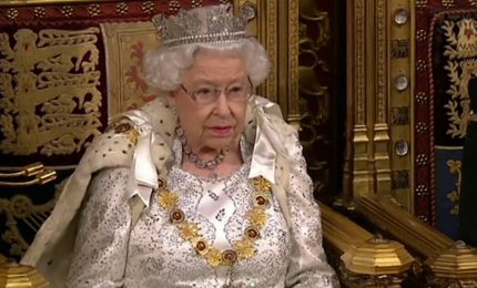 La regina Elisabetta II: Brexit il 31 ottobre è priorita' del Governo