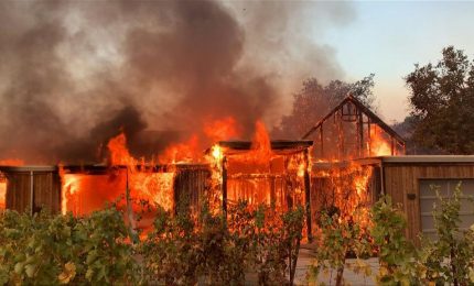 California in fiamme, 2 milioni al buio