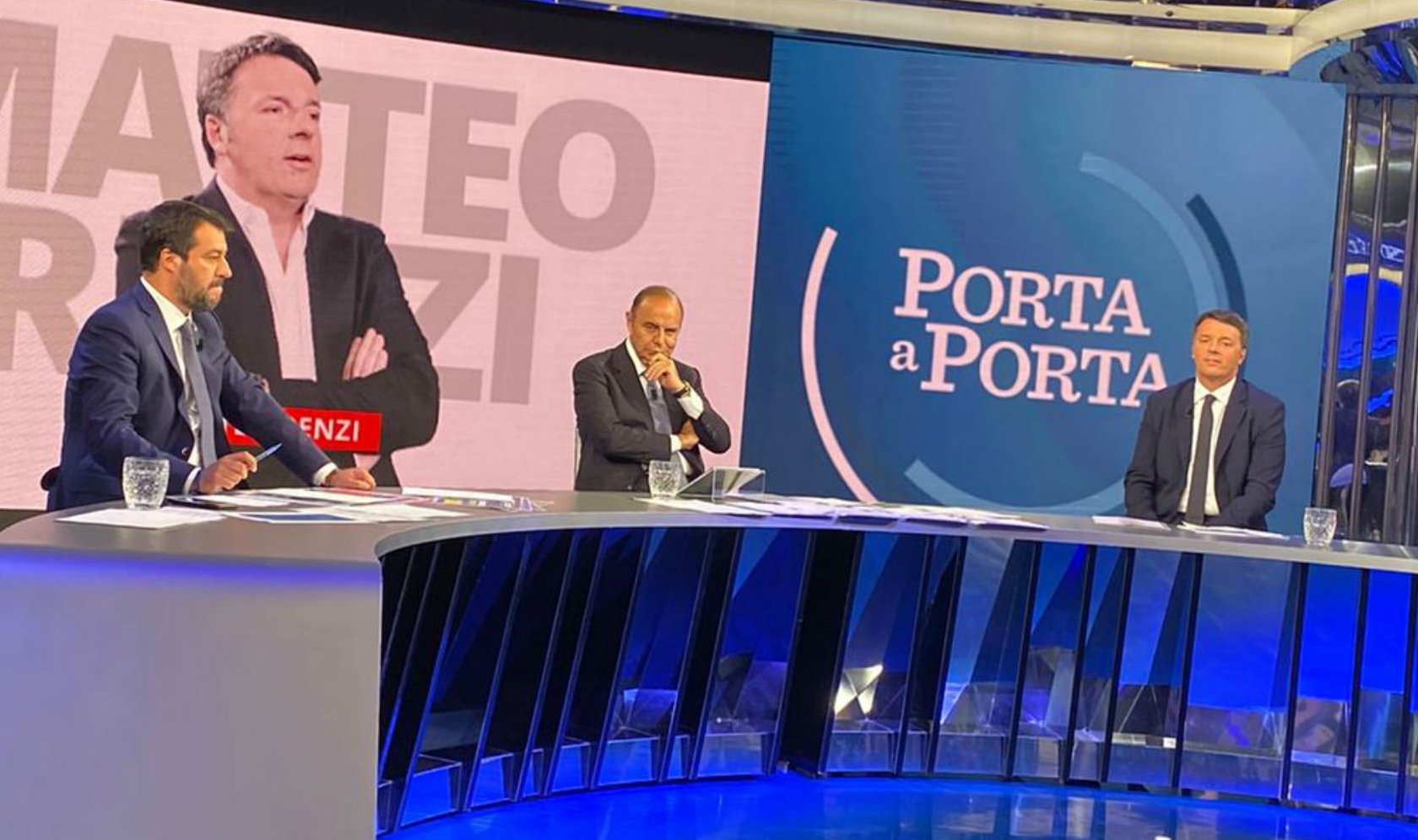 Renzi-Salvini, duello tv serrato ma vince fair play