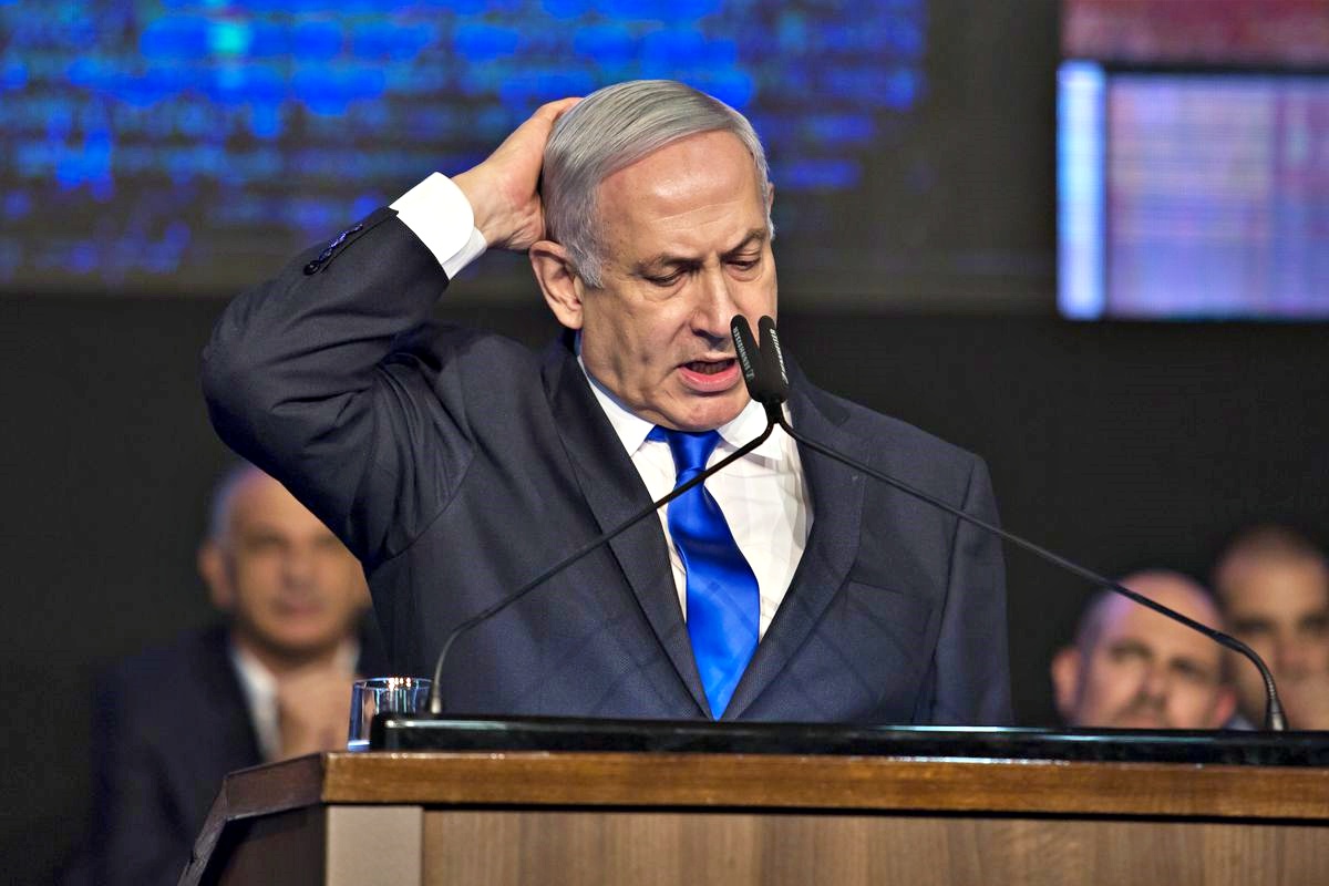 Israele nel caos, Netanyahu incriminato grida al golpe. Gantz: “Si dimetta”