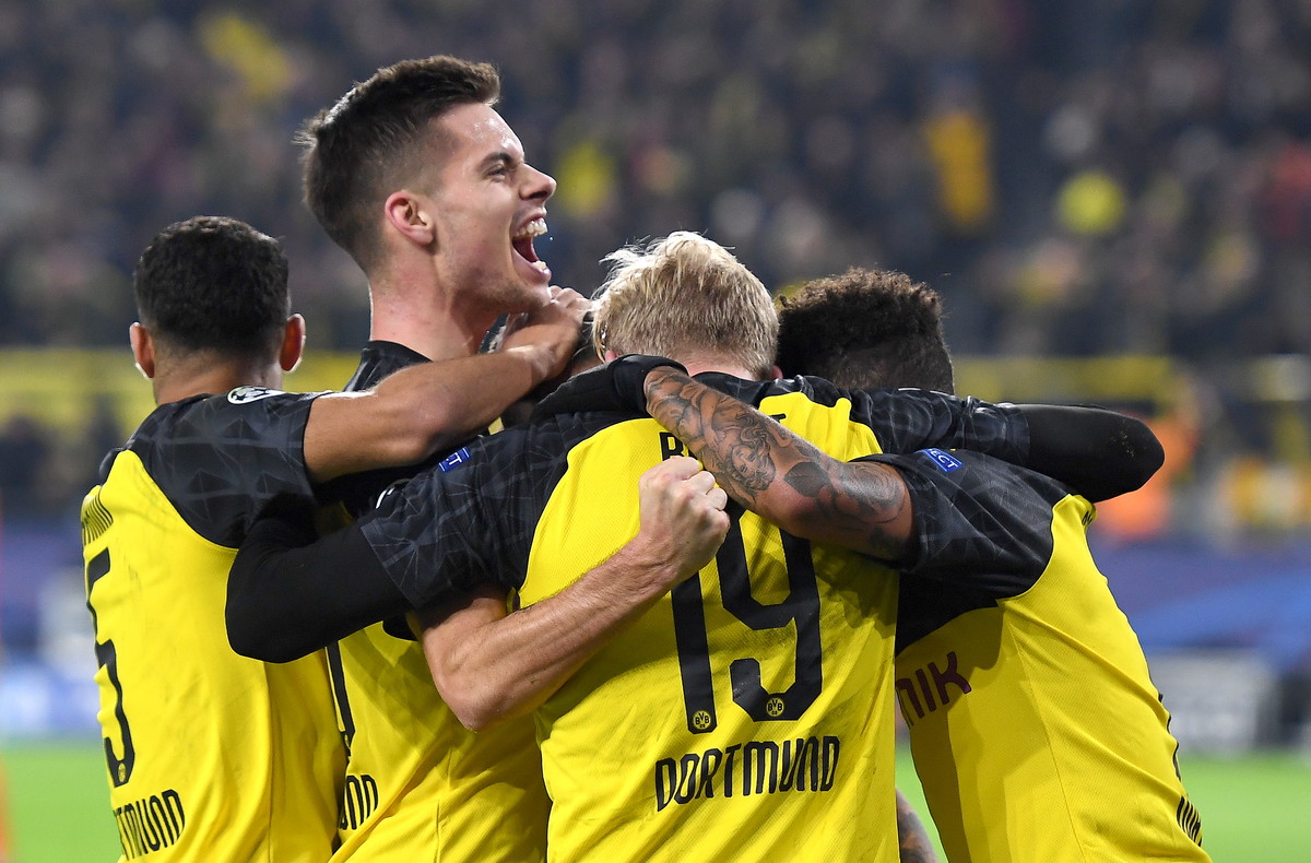 Pazza Inter si butta via, Dortmund rimonta e vince 3-2