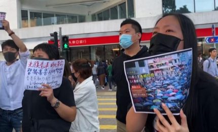 Hong Kong non molla, pro democrazia ancora in piazza