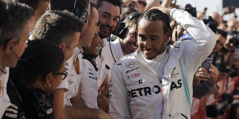 GP di Spagna: pole per Hamilton, nono Leclerc