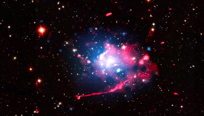Astronomia, sorprendente ‘murales’ di radiogalassie
