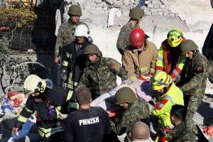 Albania, nuova scossa magnitudo 5,6. Bilancio sale a 31 morti. Il presidente Meta ringrazia l’Italia