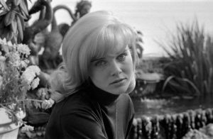7Sue Lyon-Lolita