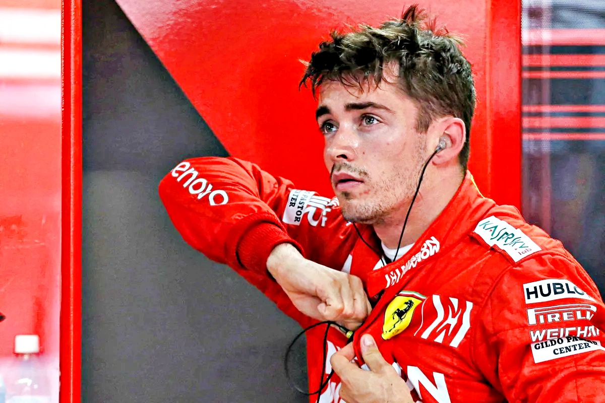 Leclerc ai fan: “Un onore essere pilota Ferrari”