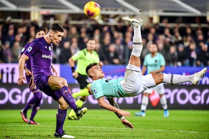 Inter beffata nel finale dalla Fiorentina, nerazzurri agganciati dalla Juve
