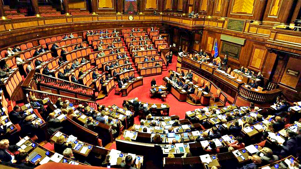 Senato approva voto ai 18enni con 125 sì. Maggioranza spaccata