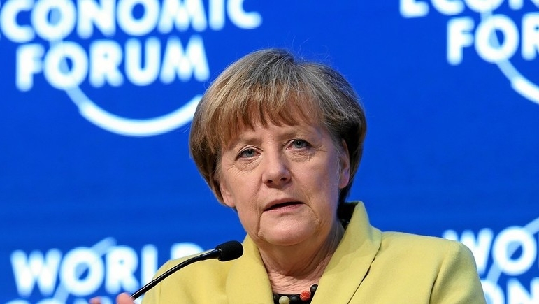 Dialogo su clima e conflitti sociali, da Davos la Merkel scuote le coscienze: “Dobbiamo costruire un ponte”