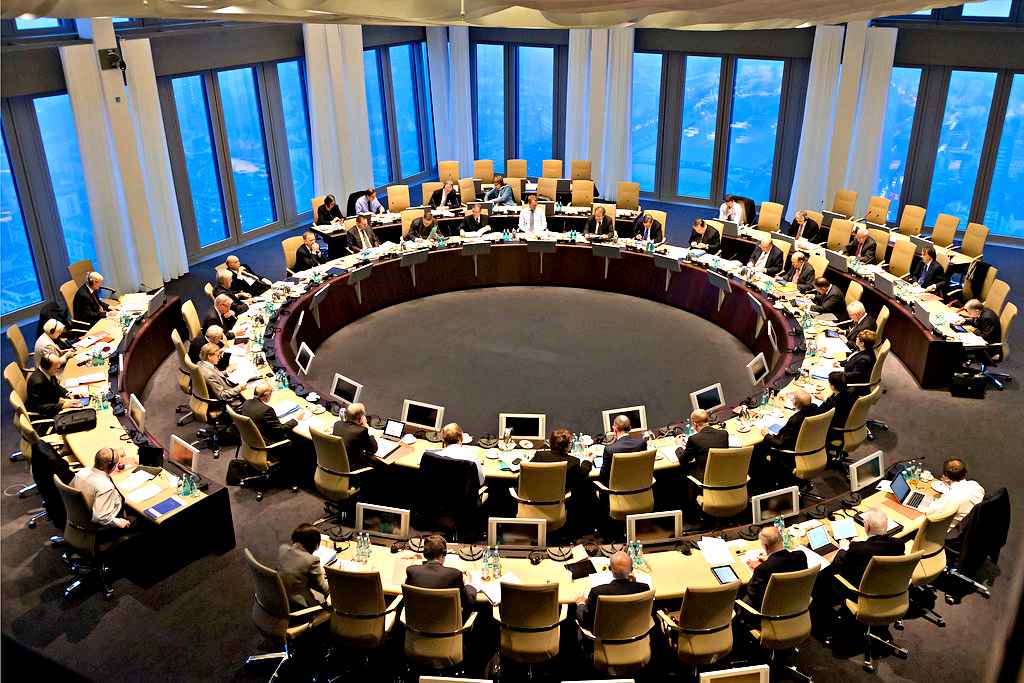 Bce, il dilemma del Consiglio sul rialzo dei tassi