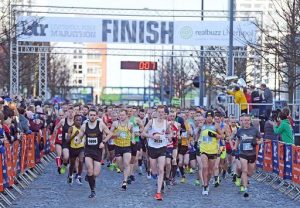 Coronavirus/A Liverpool si corre la mezza maratona, in 3.000 al via