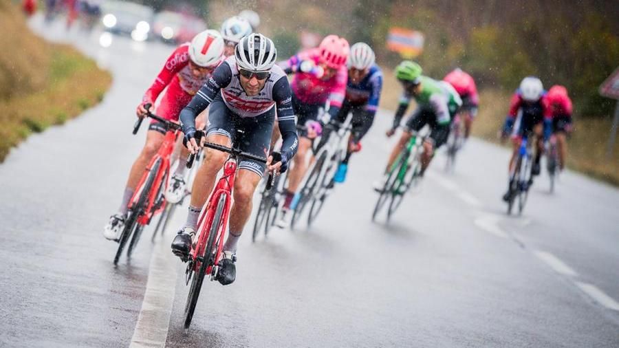 Ciclismo, Il Giro d’Italia “riparte” dalla Sicilia