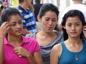 donne-grenada-nicaragua