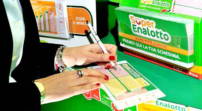 Coronavirus, Agenzia dogane sospende lotterie e slot machine