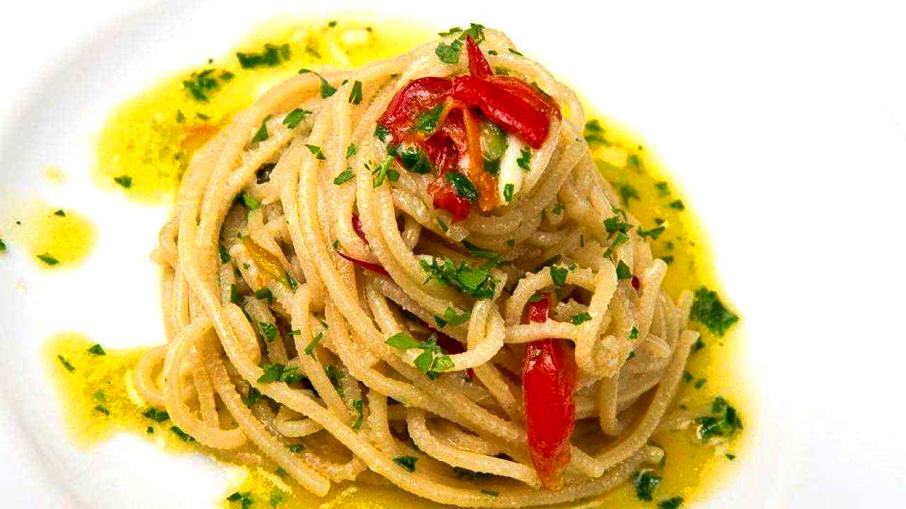 Spaghetti aglio olio peperoncino