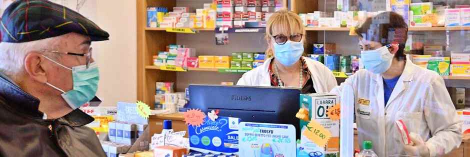 Coronavirus in Italia, drastico calo nuovi contagi. Ma i morti sono oltre 20 mila. Iss: “Non arriveremo a contagi zero”
