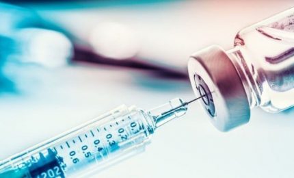 Coronavirus, a Oxford trial vaccino su volontari. Prima prova su 800 persone