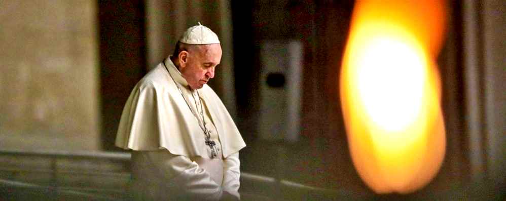 Via crucis del Papa nel nome di detenuti e medici