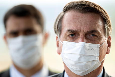 Brasile, presidente Bolsonaro positivo al coronavirus