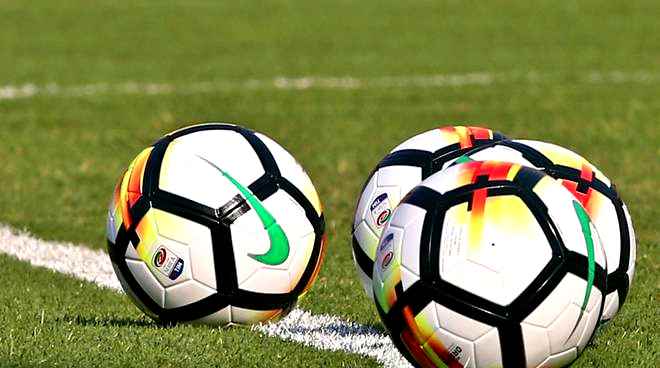 Il calcio riparte il 20 giugno, 124 partite da disputare in 44 giorni in Serie A